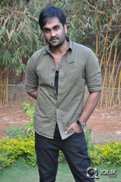 Chiranjeevi-and-Ram-Charan-Launches-Basanti-Song-Teaser